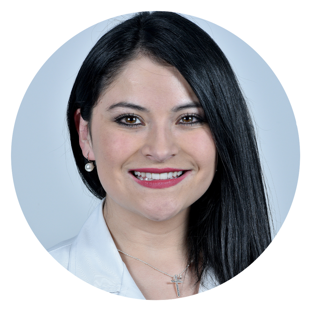 Dra. Andrea GuerreroEspecialista en Rehabilitación Oral y Radiología